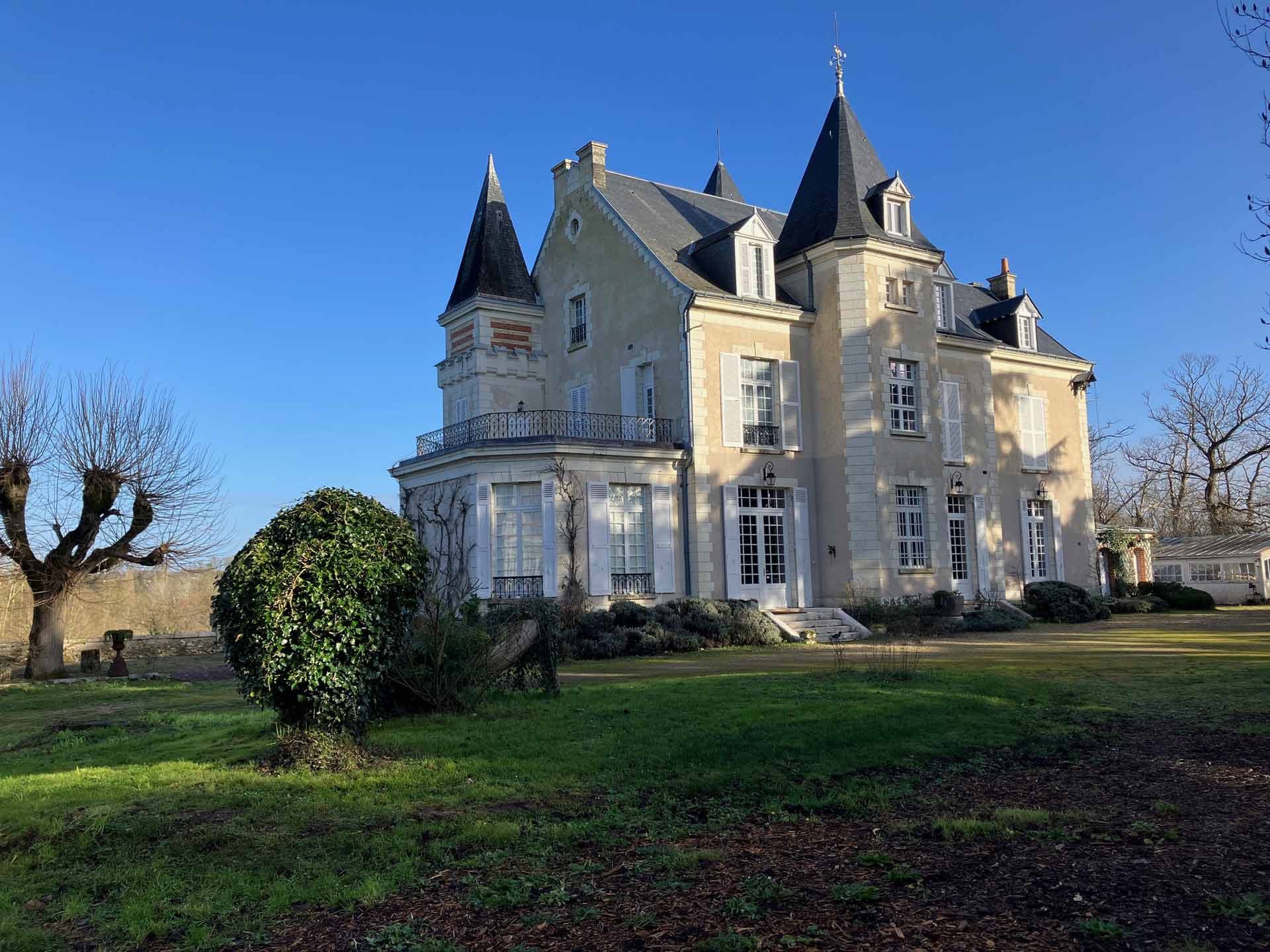 chateau à louer 37